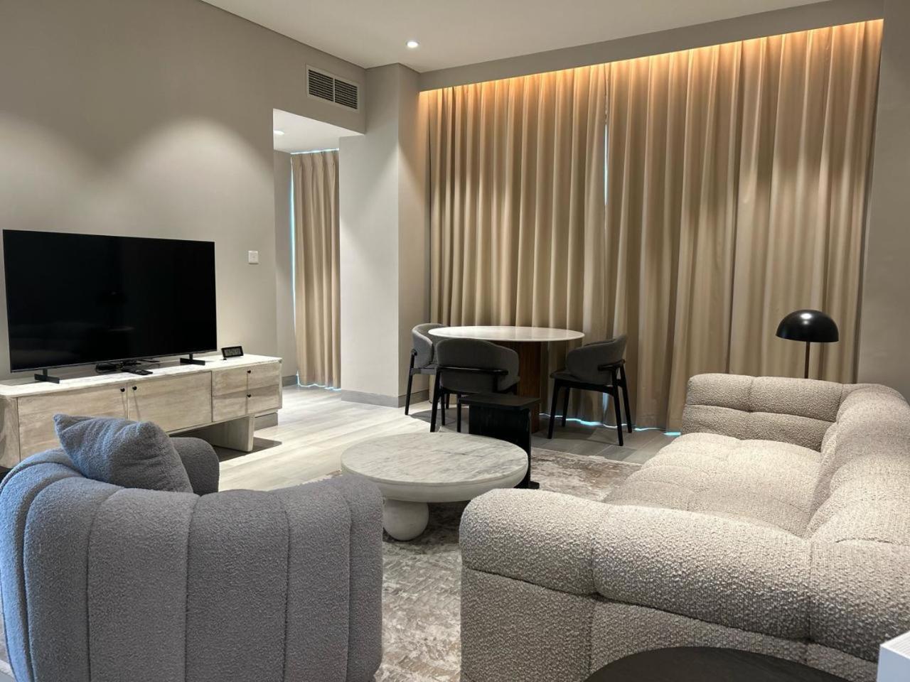 Dubai Marina Walk Gem Modern Apartments With Pool & Gym Access, Steps To Beach & Metro Managed By Sunnyhomes Экстерьер фото